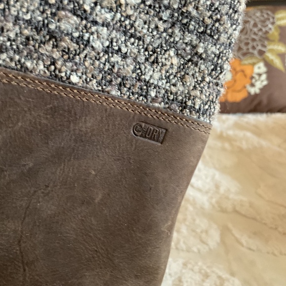 Merrell women’s winter boot - Picture 3 of 6